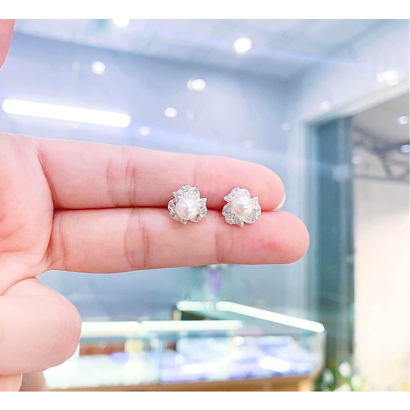 Bông tai bạc ta hoa nạm đá nụ trai nhân tạo sang chảnh