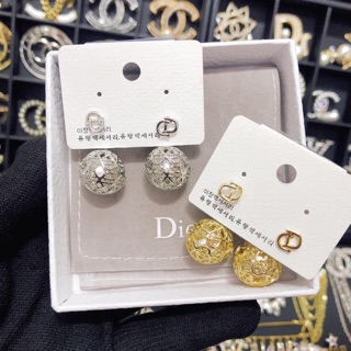 Bông sát tai Dior