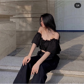 Áo rút ngực đen