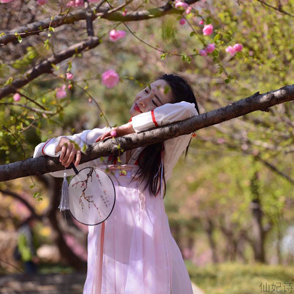 Quạt cầm tay chống nắng phong cách Trung Hoa cổ điển