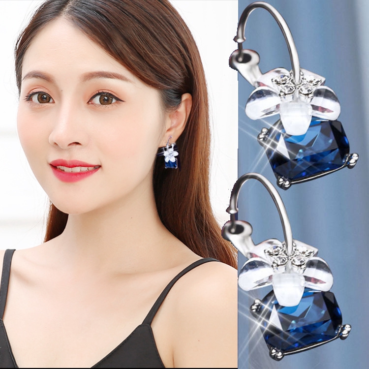 Bông Tai Hoa Anh Đào Đính Pha Lê Thời Trang