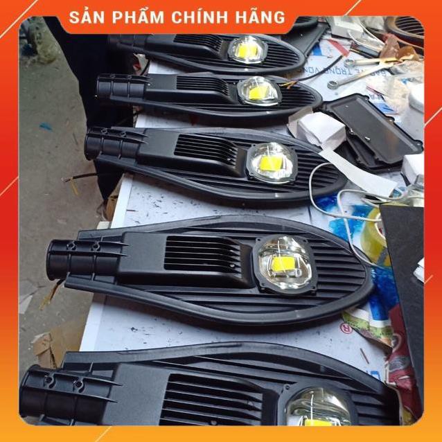 ĐÈN ĐƯỜNG HÌNH CHIẾC LÁ CÔNG SUẤT , 50W, 100W, 150W,200W,