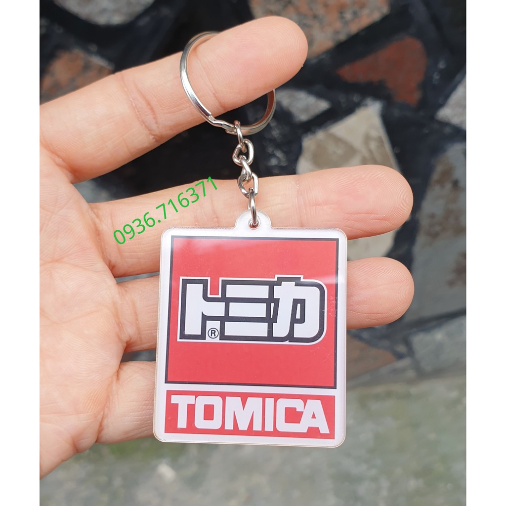 Móc khóa 2 mặt Tomica khách tự chọn bằng Mica trong suốt