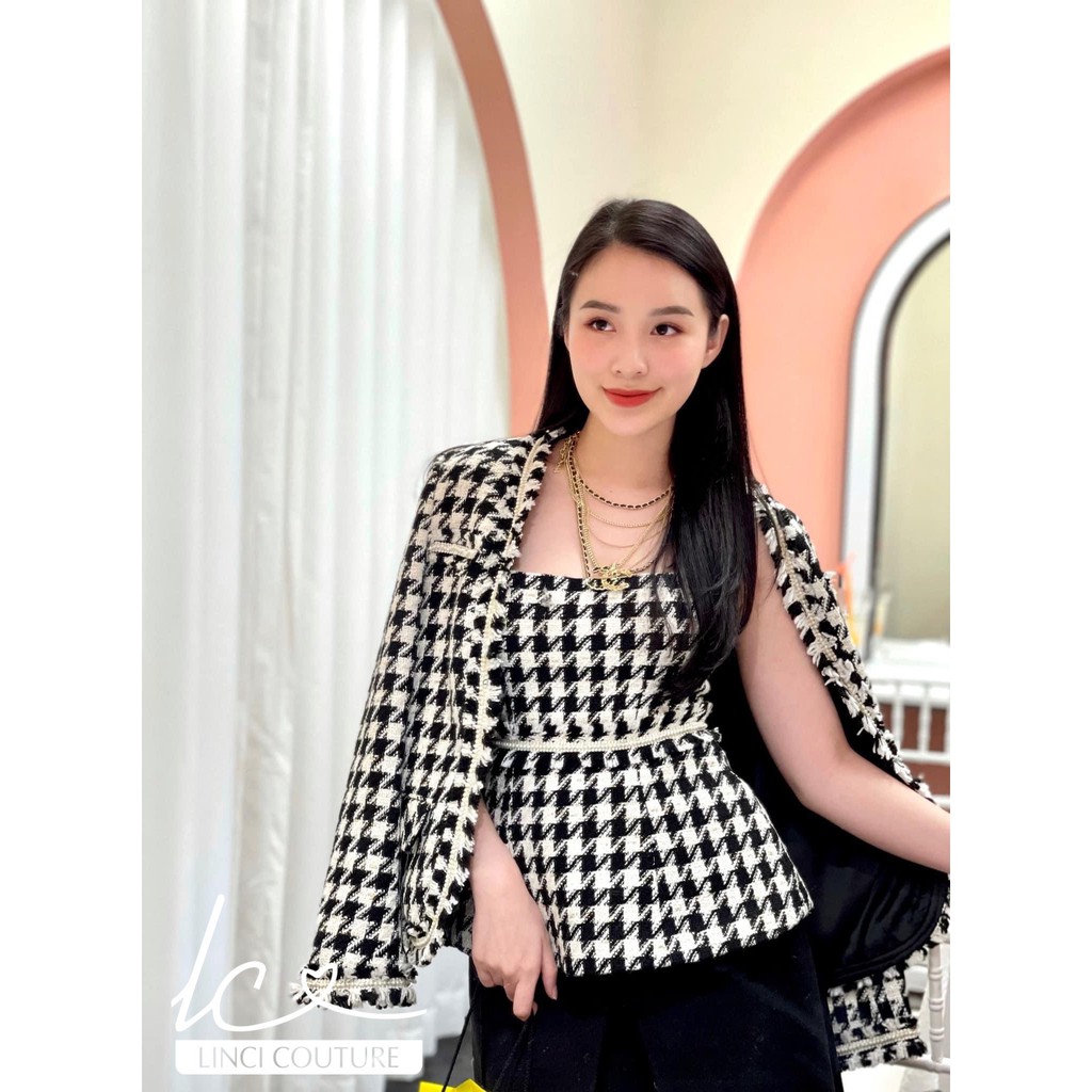 Set Linci Beclass Tweed caro đen trắng, set gồm áo khoác ngoài và áo 2 dây trong sang chảnh cho các quý cô