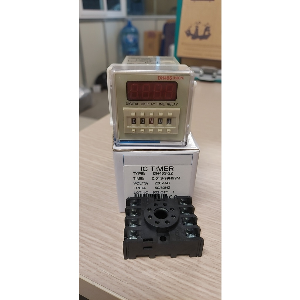 Bộ đếm Omron DH48J-8A (bao gồm cả đế)