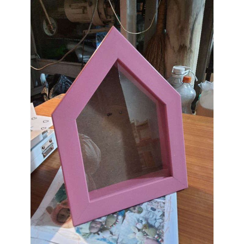 Khung 3D hộp NGÔI NHÀ cao 23cm ngang 17cm  sâu 2.5cm/ sâu 1.5 cm, chưa trang trí