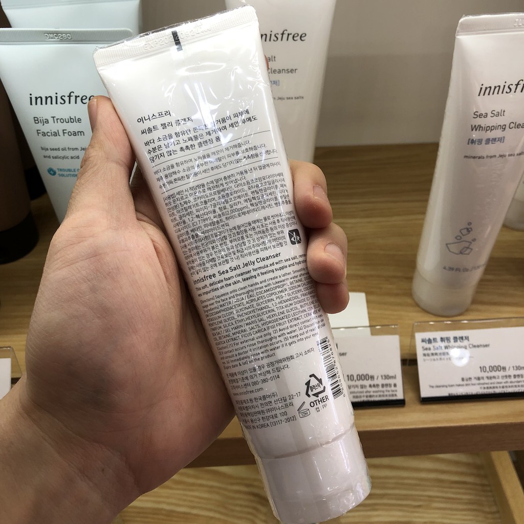 Sữa rửa mặt 20% muối biển Innisfree Sea Salt Jelly Cleanser