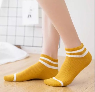 Tất cổ ngắn viền sọc