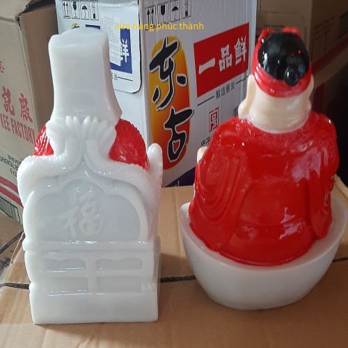Thần tài ông địa đỏ