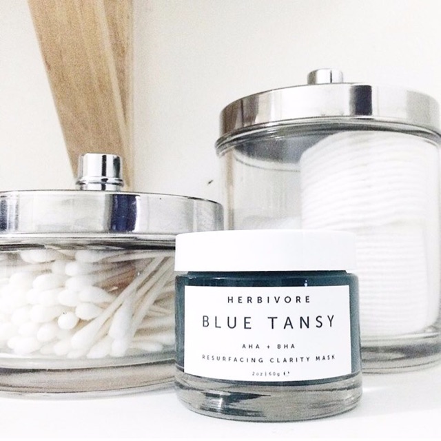 Mặt nạ cho da mụn Herbivore Blue Tansy AHA + BHA Resurfacing Clarity Mask