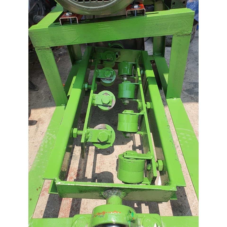 Máy Duỗi Sắt Trung