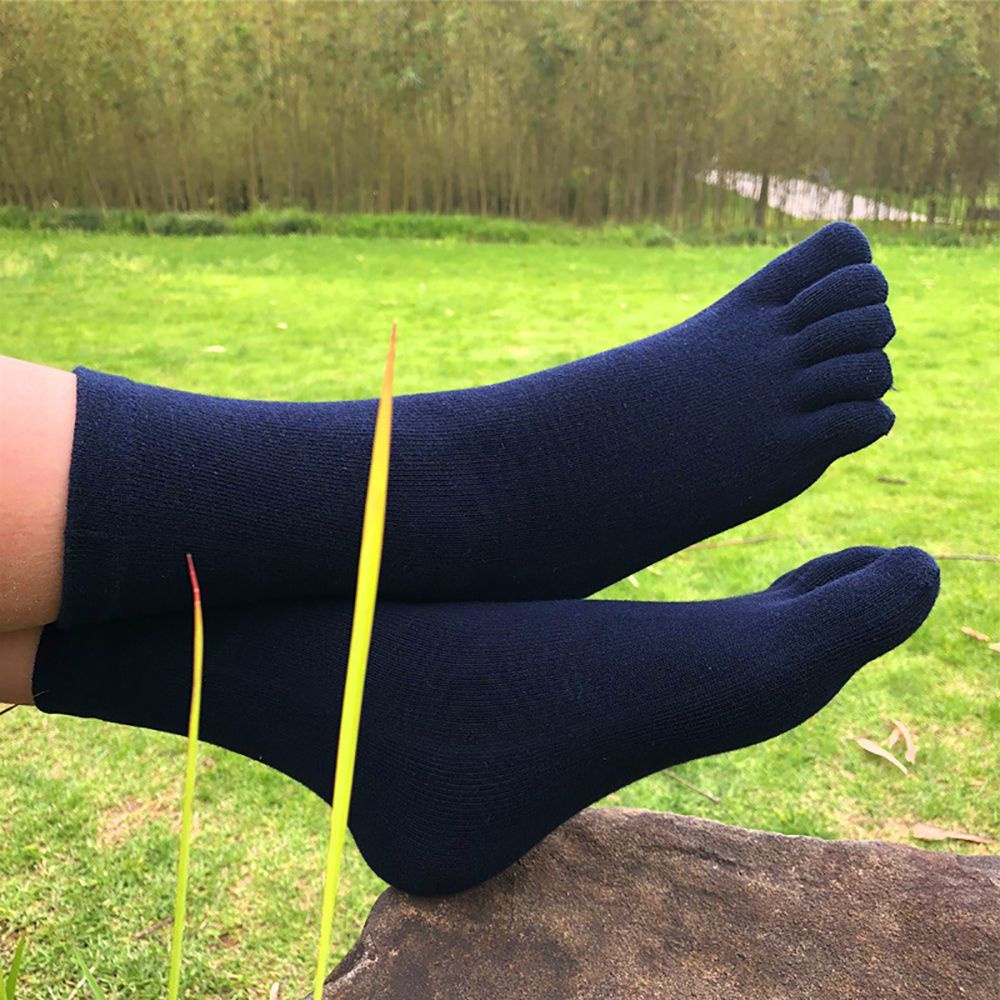 Vớ thể thao xỏ năm ngón bằng cotton co giãn chống trượt thoáng khí hút mồ hôi màu trơn cho nam