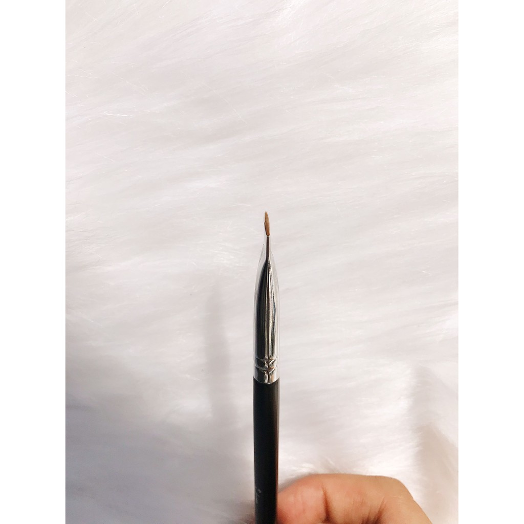 Cọ tém chân mày siêu mảnh It's Brush