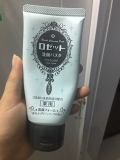 Sữa rửa mặt Rosette Nhật Bản 120g