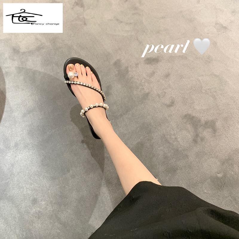 Dép Sandal Đế Bằng Phối Khóa Đính Ngọc Trai Thời Trang Mùa Hè