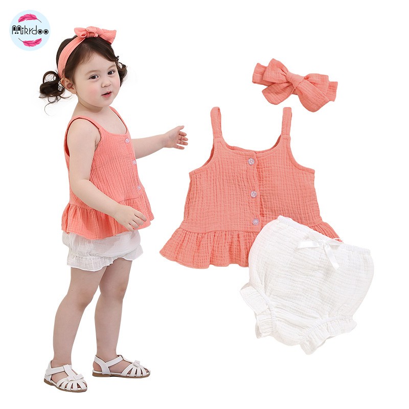 Bộ đồ MIKRDOO gồm áo hai dây và quần ngắn phối băng đô thời trang dành cho bé gái