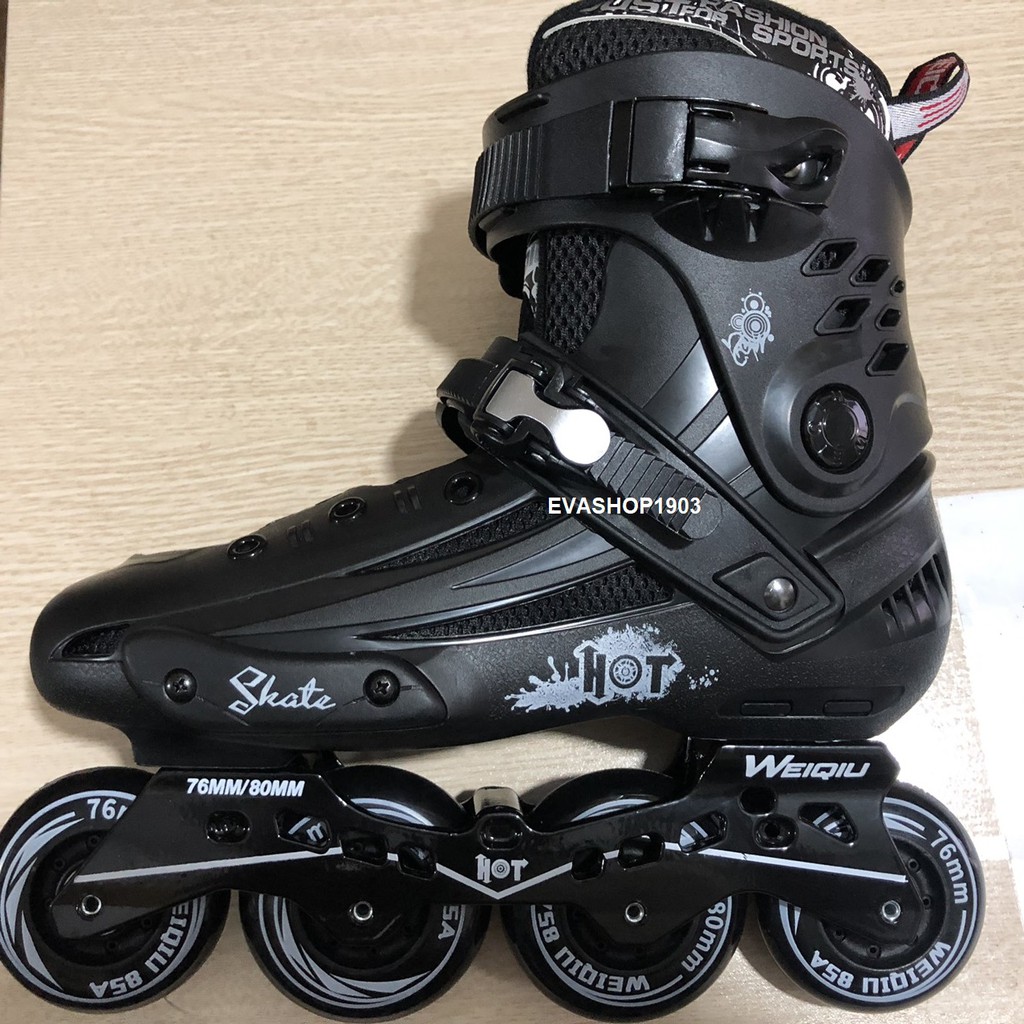 Giày patin người lớn Weiqui Skate có size từ 39-44 với kiểu dáng thể thao tinh tế