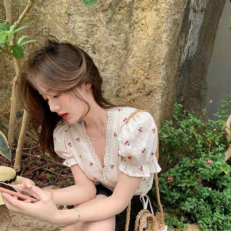 Áo kiểu croptop tay ngắn rút dây viền ren hoạ tiết Cherry nhí xinh xắn, áo crt - Mã: 772 TV-FASHION