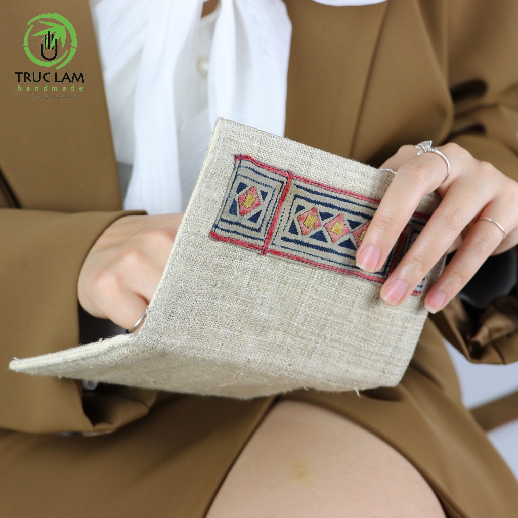 Ví Cầm Tay Ví Gấp Vải Gai Mỏng Phối Vải Thổ Cẩm Họa Tiết Dân Tộc (A) - Trúc Lâm Handmade