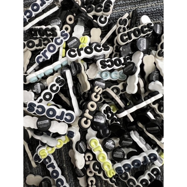 Jibbitz chữ Crocs chính hãng