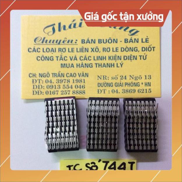 . IC số 7447 giá bán 2 chiếc ..