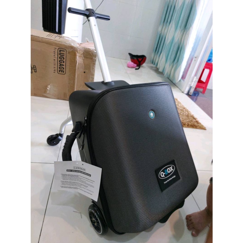Xe đẩy cho bé tặng kèm vali kéo du lịch chính hãng QBox chịu tải lên tới 50kg, có thể gập gọn &amp; mang lên máy bay