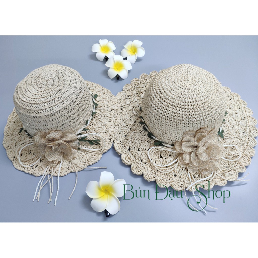 Mũ Cói Mềm Móc Tay Đính Hoa Lá Cách Điệu