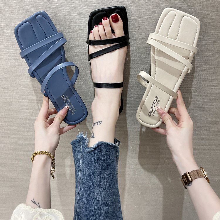 Fashionable SquareUlzzang Comfortable Flat Belt Slippers Sandal