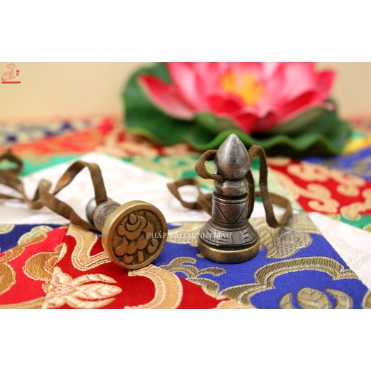 [PHÁP BẢO MINH CHÂU] CON DẤU NEPAL 4CM (KHÔNG KÈM MỰC ĐÓNG DẤU)