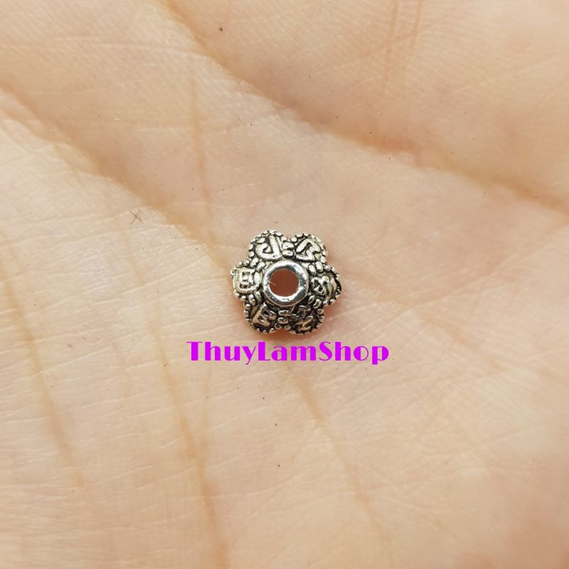 Charm ốp hoa chặn hạt họa tiết hoa văn bạc thái đẹp