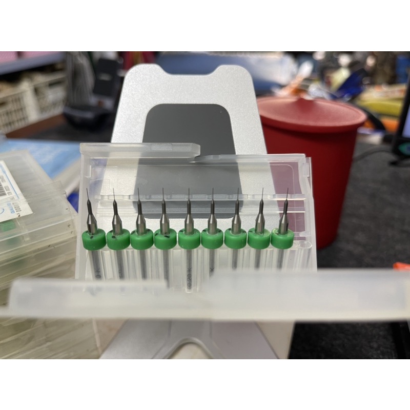 Mũi khoan mạch siêu nhỏ hàng nhật.