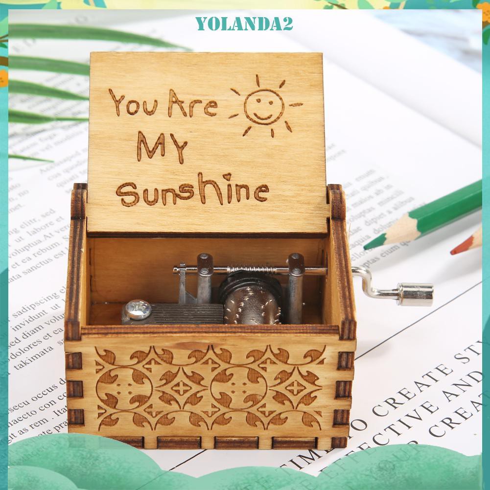 Hộp Nhạc Bằng Gỗ Khắc Họa Tiết Cổ Điển