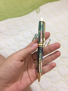 Bút Ngọc Trai