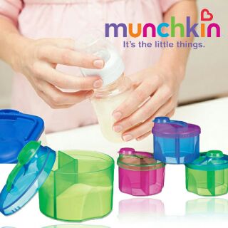 Hộp chia sữa Munchkin