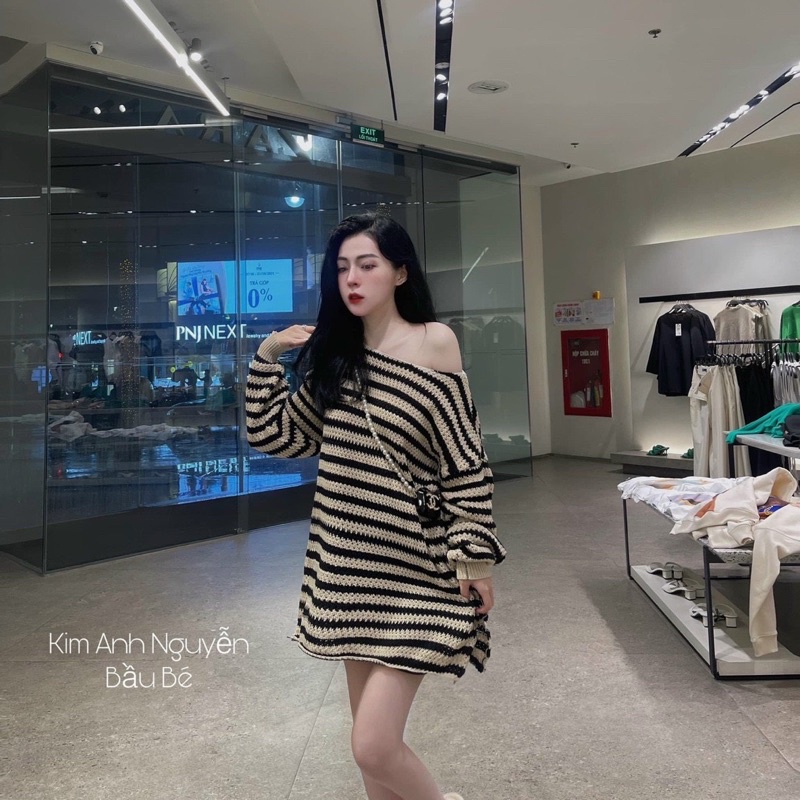 Áo váy len kẻ đen trắng thu đông