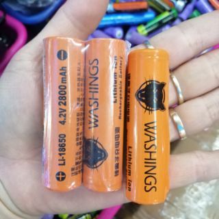 2 quả pin sạc 18650 4.2v