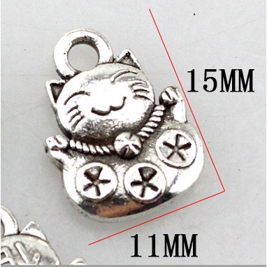 Charm bạc mèo may mắn