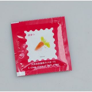 Khăn giấy ướt hình BCS
