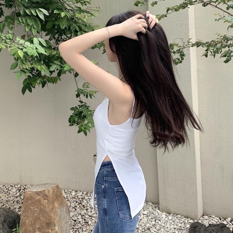 Áo 2 dây có mút ngực xẻ tà chất thun gân dày dặn