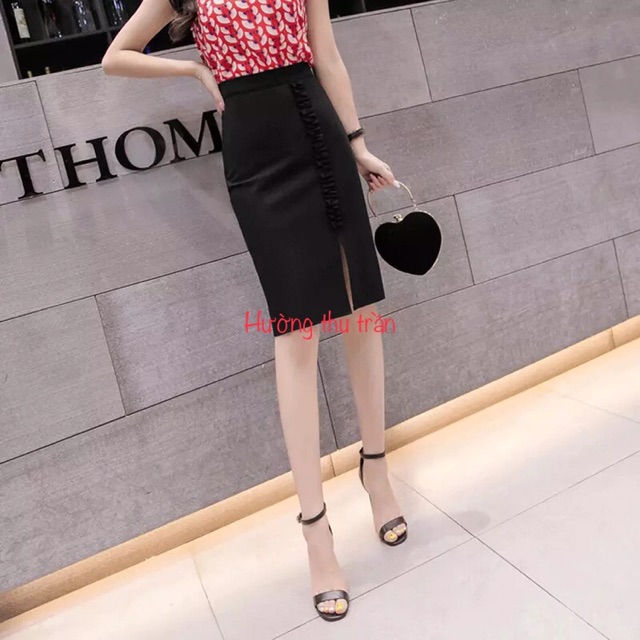 Chân váy bút chì xẻ trước phối bèo thời trang | BigBuy360 - bigbuy360.vn