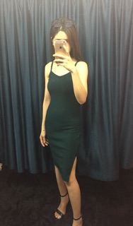 Đầm body 2 dây xẻ đùi