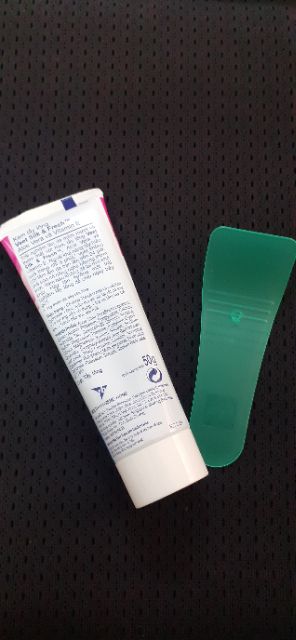 Kem Tẩy Lông Dành Cho Da Nhạy Cảm VEET Silk & Fresh Sensitive Tuýp 50g | BigBuy360 - bigbuy360.vn