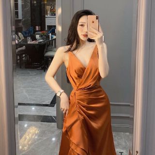 💋💋 VÁY LỤA CAO CẤP CỔ TIM ĐUÔI CÁ HOTHIT