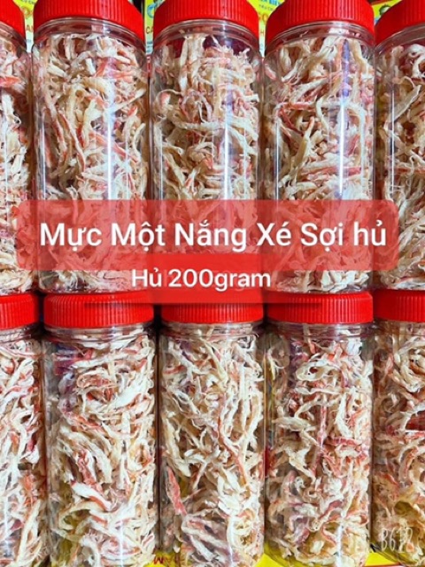 Mực Một Nắng Nướng ( ăn liền ) là món ăn ngon của shop Đặc Sản Biển Phan Thiết NGỌC DŨNG; Hộp 200 gram. HSD 12 tháng