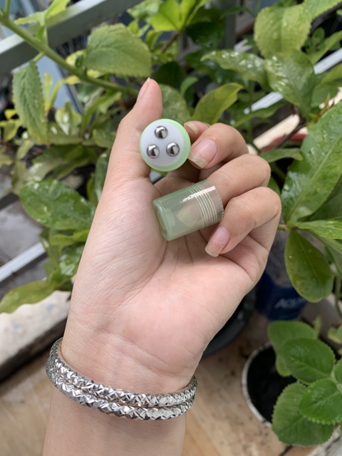 Lăn mắt nha đam | BigBuy360 - bigbuy360.vn