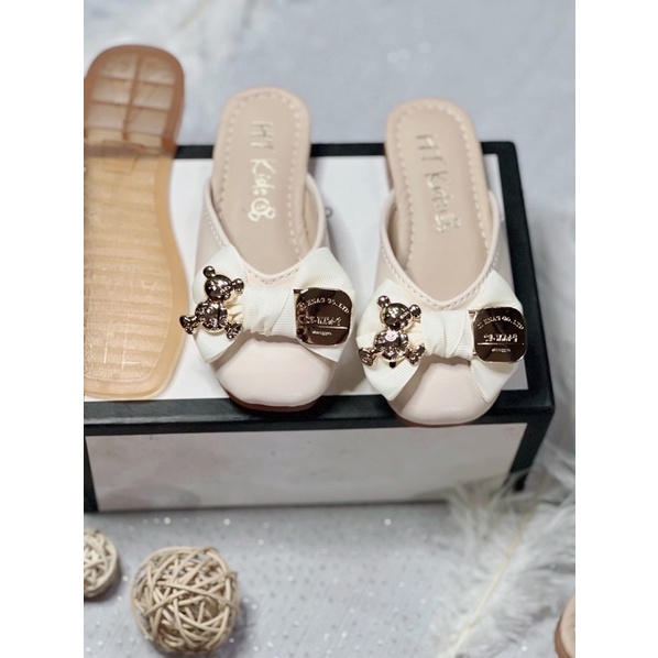 Sục bé gái, sục khoá nơ đẹp da PU mềm đế chống trơn trượt cho bé gái M012