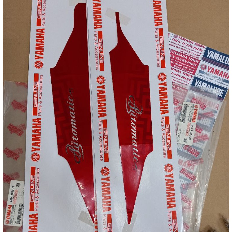 Combo 2 Tem ốp sườn (xe đỏ 0918) Yamaha chính hãng Luvias