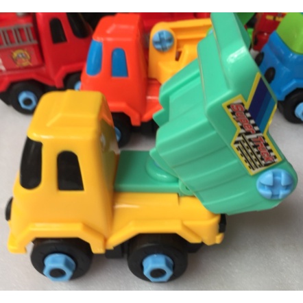 Ô tô lắp ghép kèm tua vít bộ 6 xe cho bé khám phá sáng tạo