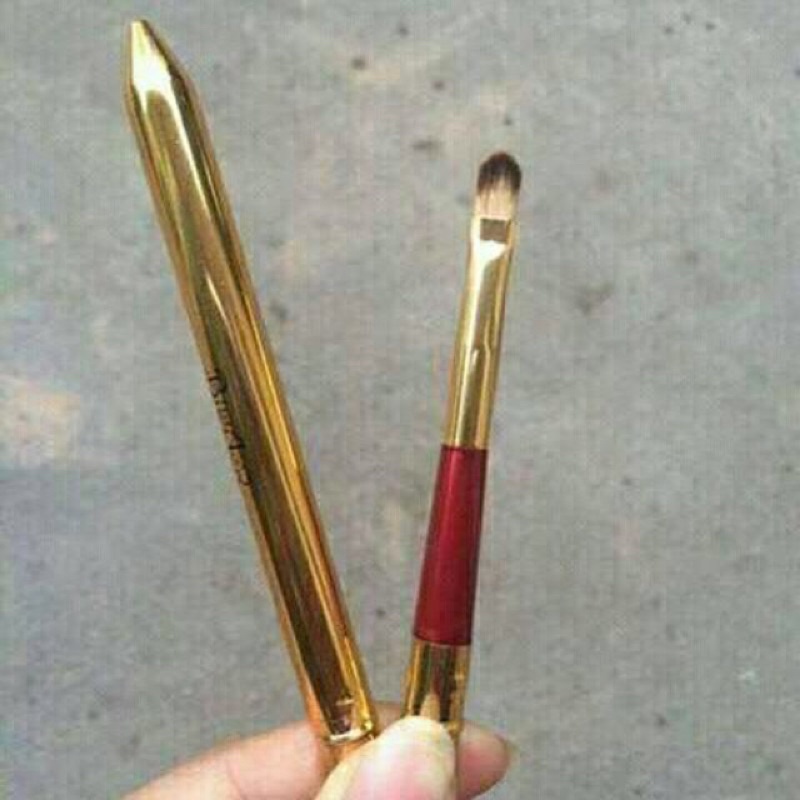 Cọ đánh son môi