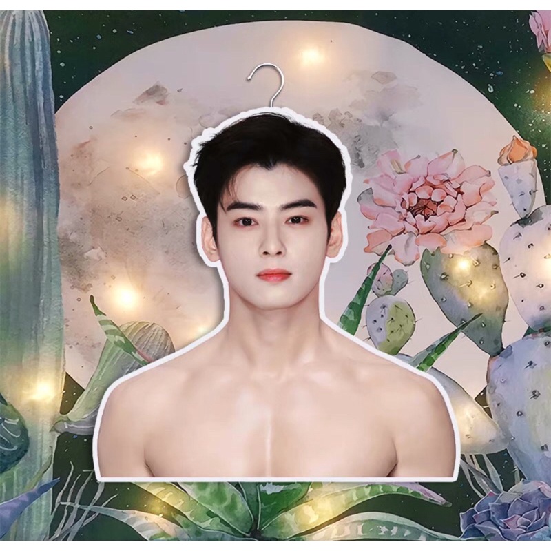 Móc treo quần áo idol Kpop